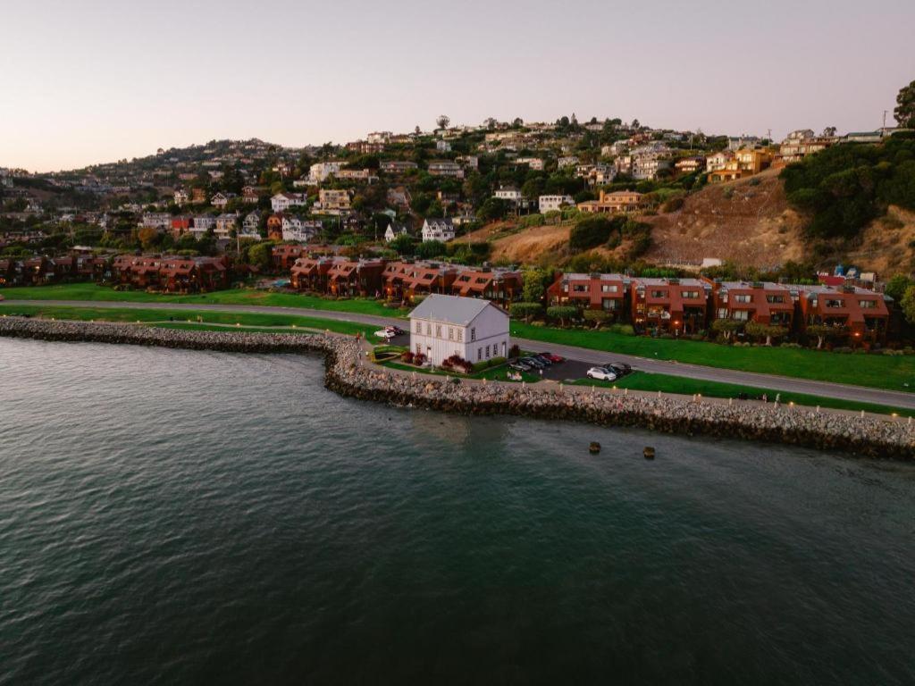 Marin Suites Hotel Corte Madera Exteriér fotografie